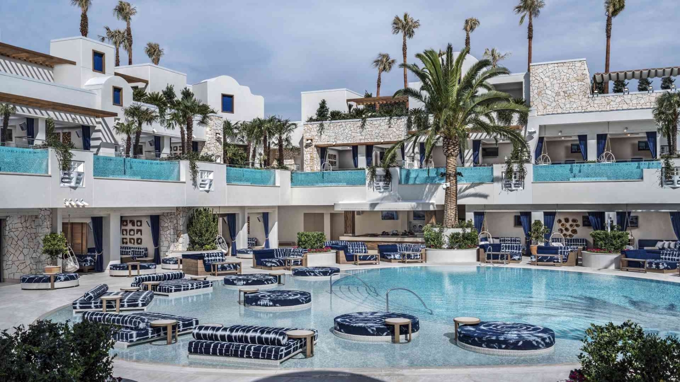 Palms Pool Indulge in One of 39 Cabanas | Palms Casino Resort